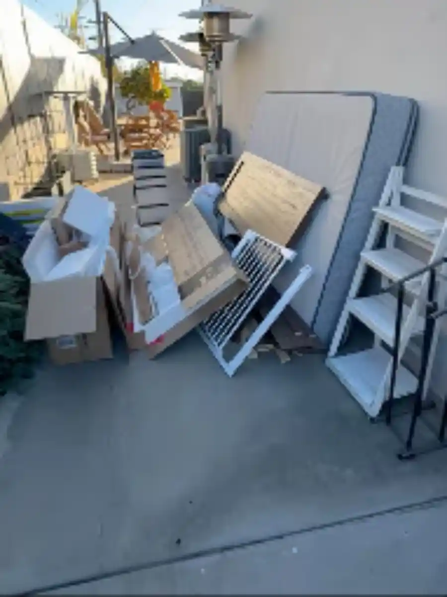 Furniture & mattress removal